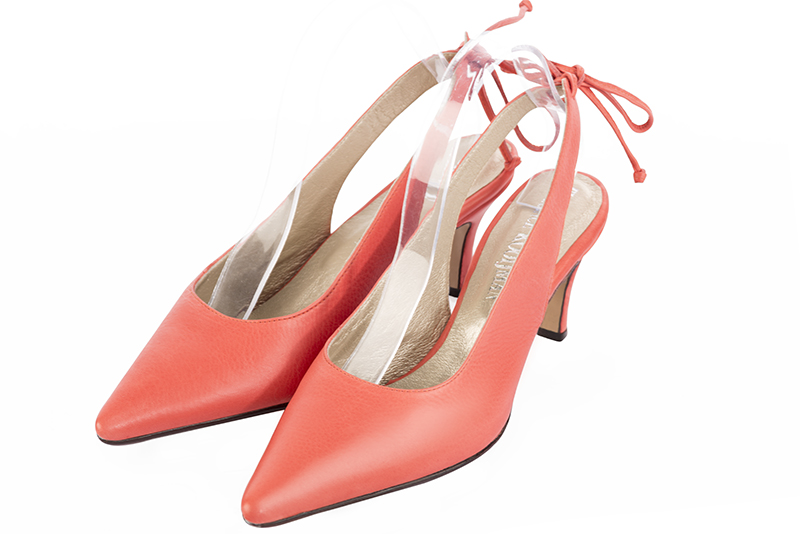 Coral orange women's slingback shoes. Pointed toe. Medium slim heel. Front view - Florence KOOIJMAN